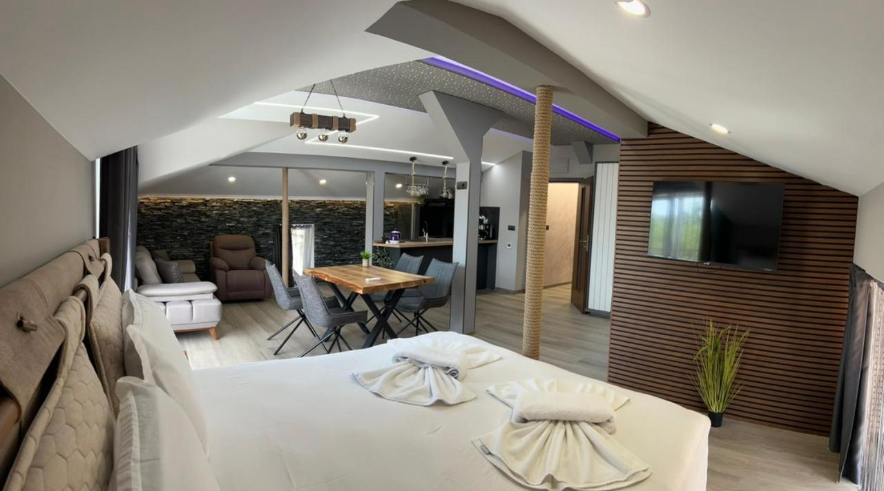 Guest House SG-BROTHERS Obzor Extérieur photo