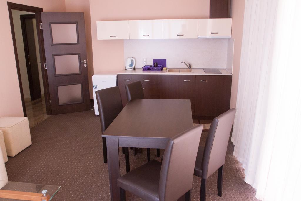 Guest House SG-BROTHERS Obzor Extérieur photo
