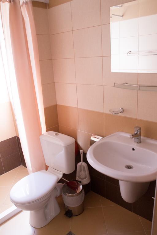 Guest House SG-BROTHERS Obzor Extérieur photo