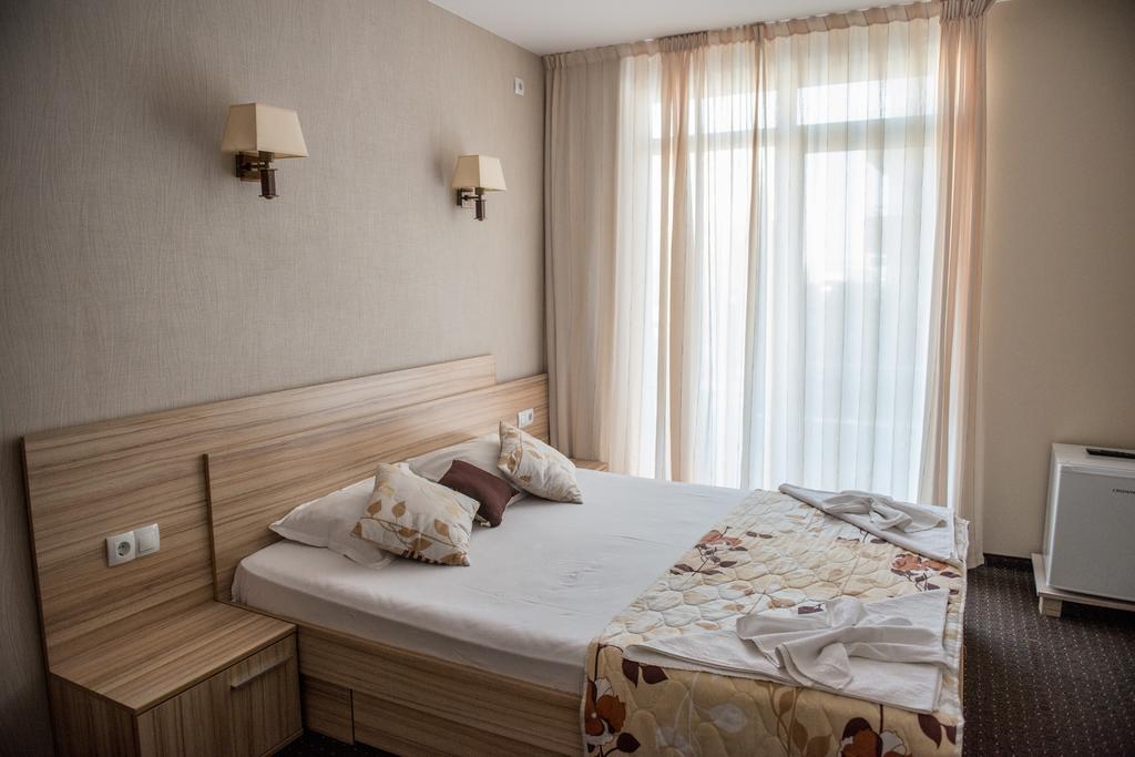 Guest House SG-BROTHERS Obzor Extérieur photo